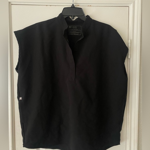 FIGS Rafaela Scrub Top Size Large - three available! - Picture 5 of 5